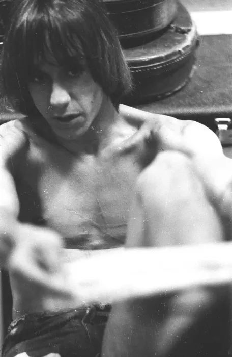 Framed Print : Iggy Pop Backstage In Detroit Framed Print : Iggy Pop Backstage In Detroit