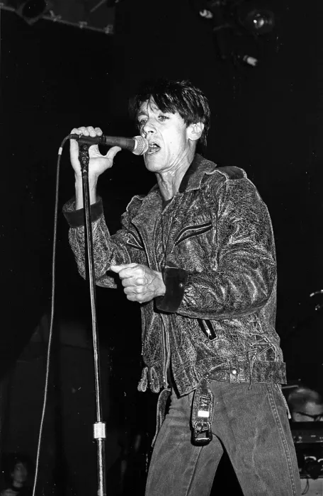 Framed Print : Iggy Pop Performing Framed Print : Iggy Pop Performing
