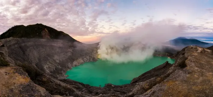 Framed Print : Ijen crater, East Java, Indonesia Framed Print : Ijen crater, East Java, Indonesia