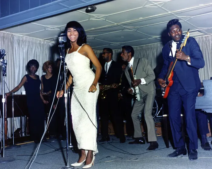 Framed Print : Ike & Tina Turner Revue Perform Framed Print : Ike & Tina Turner Revue Perform