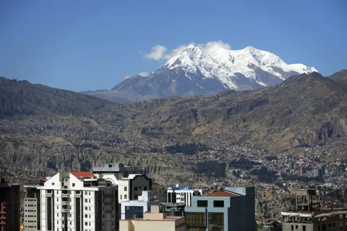 Framed Print : Illimani Glacier, 6, 439 m, at front the skyscrapers of La Paz, Departamento La Paz, Bolivia Framed Print : Illimani Glacier, 6, 439 m, at front the skyscrapers of La Paz, Departamento La Paz, Bolivia