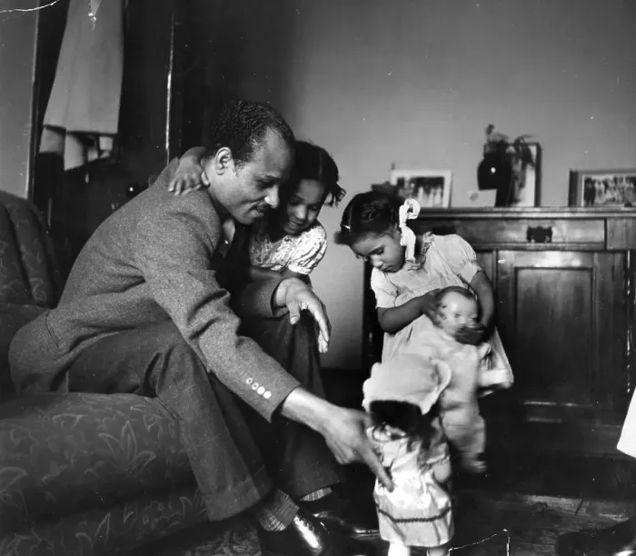 Framed Print : Immigrant Family Framed Print : Immigrant Family