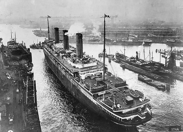 Imperator. 1914: The Hamburg America vessel Imperator in dock