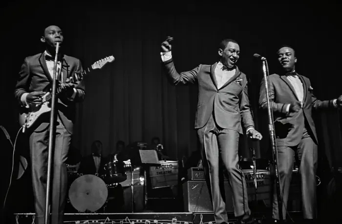 Framed Print : The Impressions Play The Apollo Framed Print : The Impressions Play The Apollo