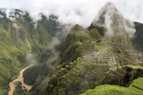 Archaeologists Say New Airport Near Machu Picchu Would 