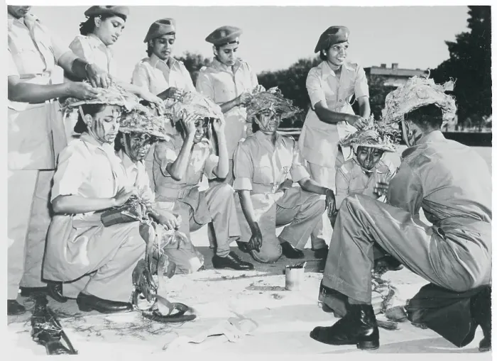 Framed Print : India Women Applying War Paint Framed Print : India Women Applying War Paint