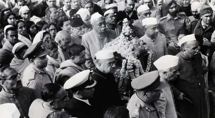 Framed Print : Indian Officials Carry Ashes of Gandhi Framed Print : Indian Officials Carry Ashes of Gandhi