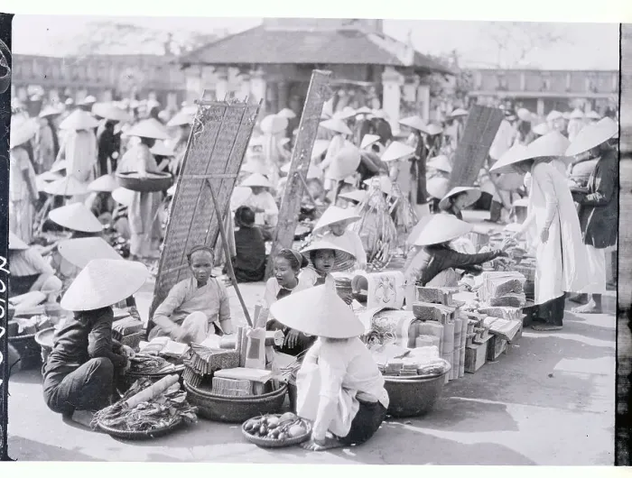 Framed Print : Indochinese Bazaar