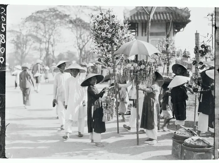 Framed Print : Indochinese Marketplace Framed Print : Indochinese Marketplace