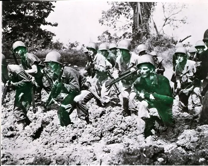 Framed Print : Infantry Advancing; Wwii Framed Print : Infantry Advancing; Wwii