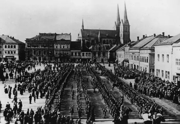 Framed Print : Infantry Parade Framed Print : Infantry Parade