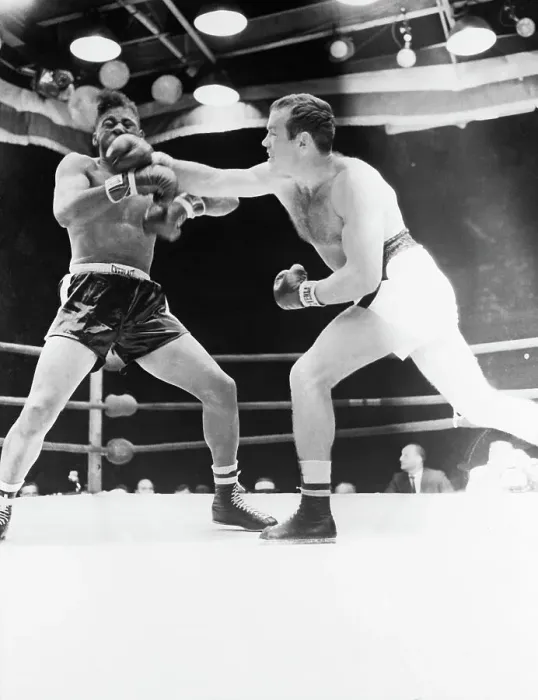 Framed Print : Ingemar Johansson Punching Floyd Patterson Framed Print : Ingemar Johansson Punching Floyd Patterson
