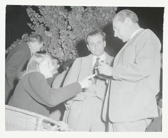 Framed Print : Ingrid Bergman with Art Cohn and Roberto Rossellini Framed Print : Ingrid Bergman with Art Cohn and Roberto Rossellini