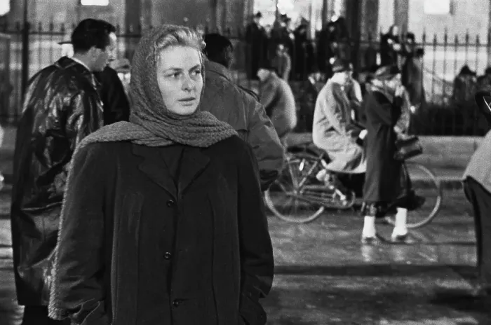 Framed Print : Ingrid Bergman Filming Anastasia Framed Print : Ingrid Bergman Filming Anastasia