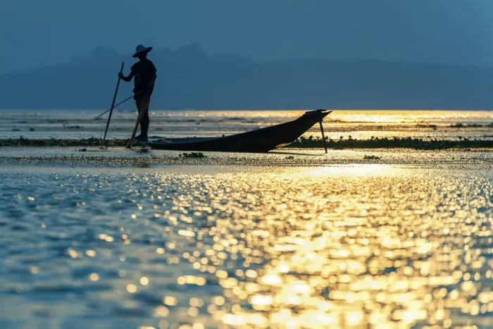 Framed Print : Inle Lake Fisherman Framed Print : Inle Lake Fisherman
