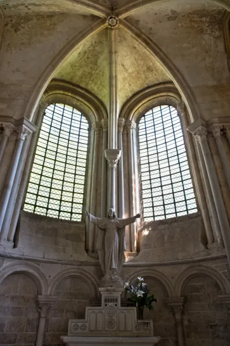 Framed Print : Inside of VA zelay Abbey at old town of VA zelay at Yonne department in France Framed Print : Inside of VA zelay Abbey at old town of VA zelay at Yonne department in France