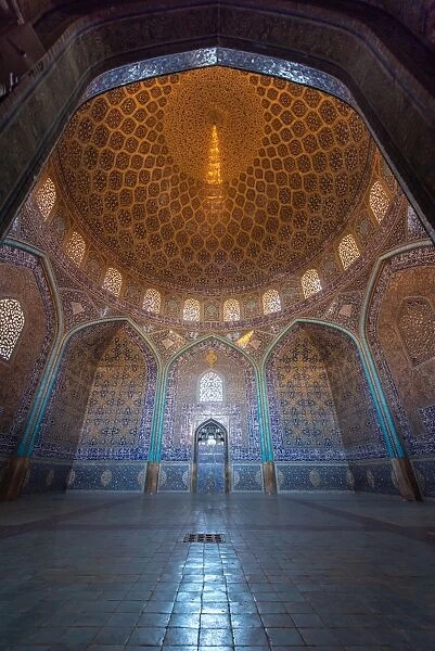 Interior Sheikh Lotfollah Mosque in Naqsh-e-Jahan Square