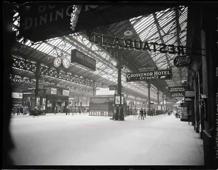 Framed Print : Interior Of Victoria Station / London Framed Print : Interior Of Victoria Station / London
