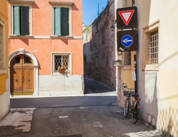 Framed Print : Intersection of narrow streets in Verona Framed Print : Intersection of narrow streets in Verona