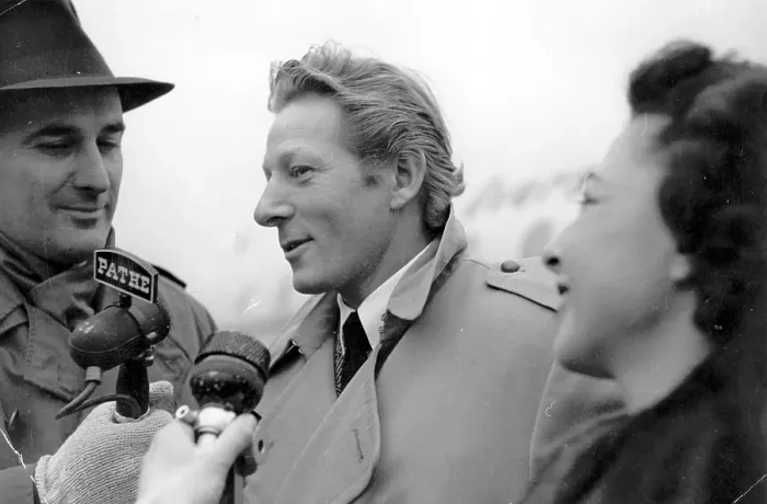 Framed Print : Interviewing Kaye Framed Print : Interviewing Kaye