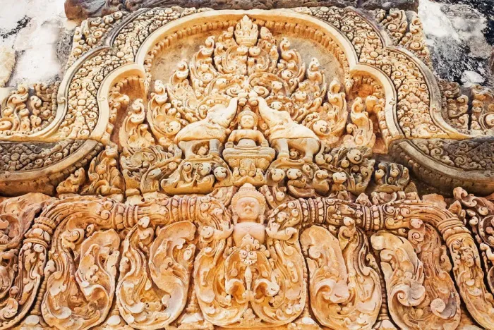 Framed Print : Intricate sandstone bas relief, Banteay Srei