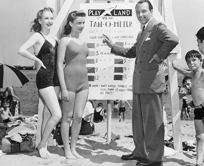Framed Print : Inventor of the Tan-O-Meter on Beach Framed Print : Inventor of the Tan-O-Meter on Beach