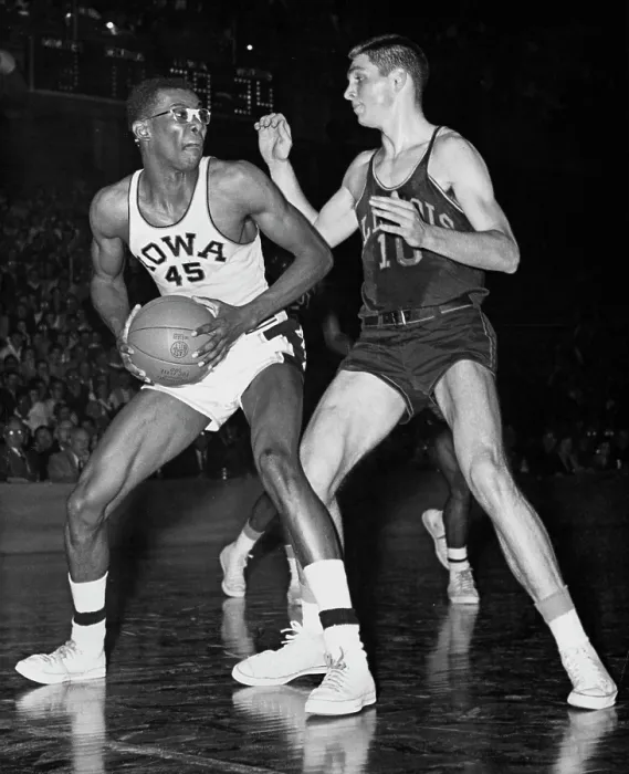 Framed Print : Iowa Hawkeyes V Illinois Fighting Illini, 1959