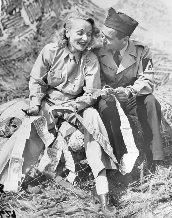Framed Print : Irving Berlin and Marlene Dietrich Framed Print : Irving Berlin and Marlene Dietrich