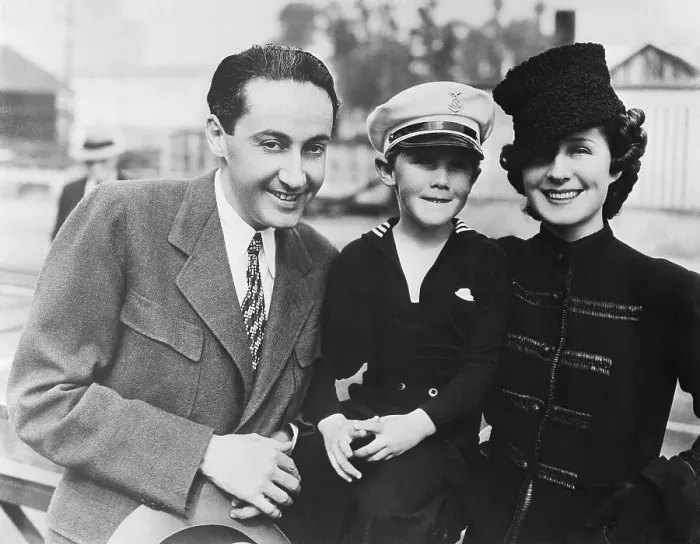 Framed Print : Irving Thalberg With Norma Shearer and Son Framed Print : Irving Thalberg With Norma Shearer and Son