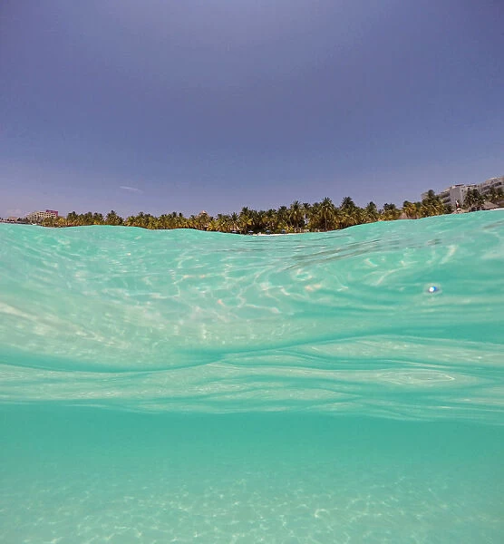Ocean. Isla Mujeres, Mexico
