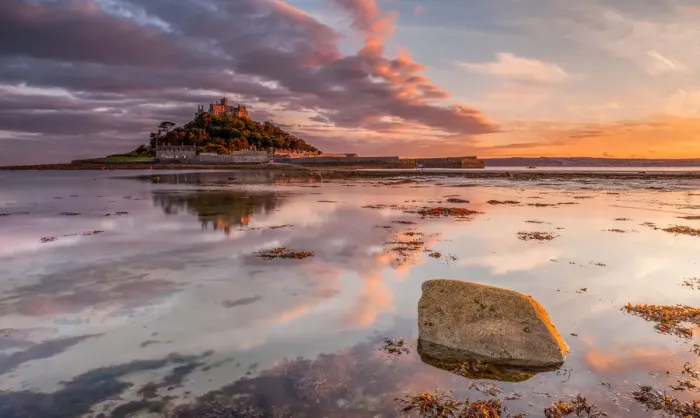 Framed Print : Island II. St Michaels Mount, Marazion, Cornwall, UK