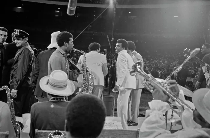 Framed Print : The Isley Brothers Play Yankee Stadium Framed Print : The Isley Brothers Play Yankee Stadium