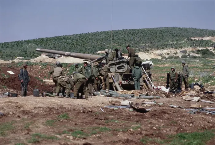 Framed Print : Israeli Troops Firing 175mm Gun Framed Print : Israeli Troops Firing 175mm Gun