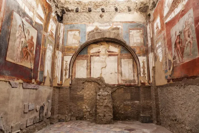 Framed Print : Italy, Campania, Ercolano, Old mural on walls of ruins of Herculaneum Framed Print : Italy, Campania, Ercolano, Old mural on walls of ruins of Herculaneum