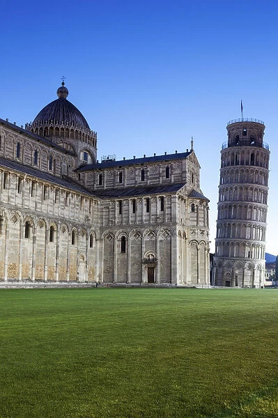Italy, Tuscany, Pisa, Cathedral and Leaning Tower of Pisa