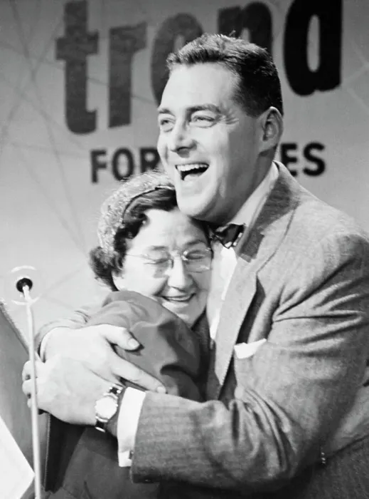 Framed Print : Jack Barry Embracing Ethel Richardson Framed Print : Jack Barry Embracing Ethel Richardson