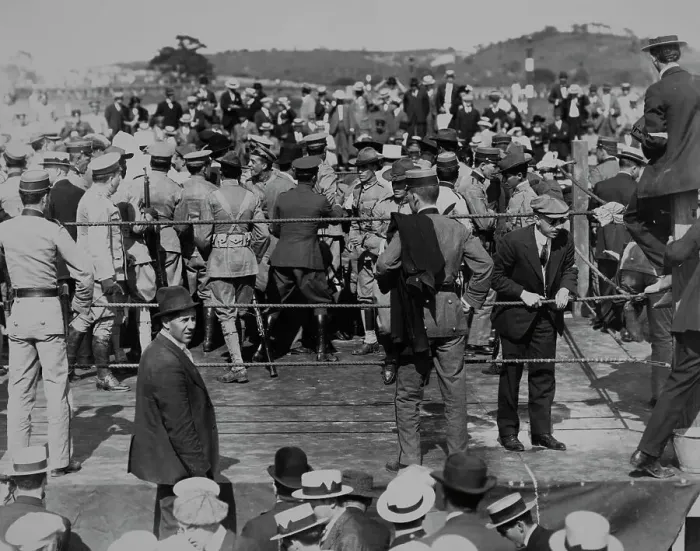 Framed Print : Jack Johnson Vs Jess Willard