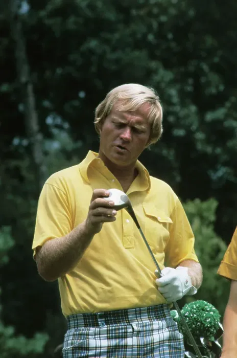 Framed Print : Jack Nicklaus Checking His Golf Club Framed Print : Jack Nicklaus Checking His Golf Club