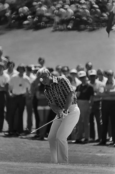Framed Print : Jack Nicklaus Golfing Framed Print : Jack Nicklaus Golfing