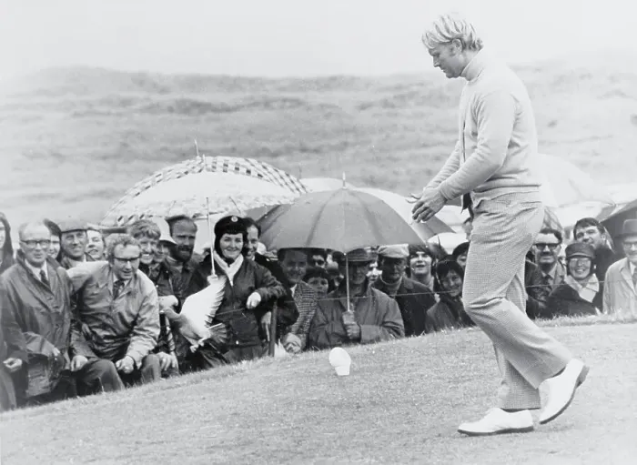 Framed Print : Jack Nicklaus Playing Golf Framed Print : Jack Nicklaus Playing Golf