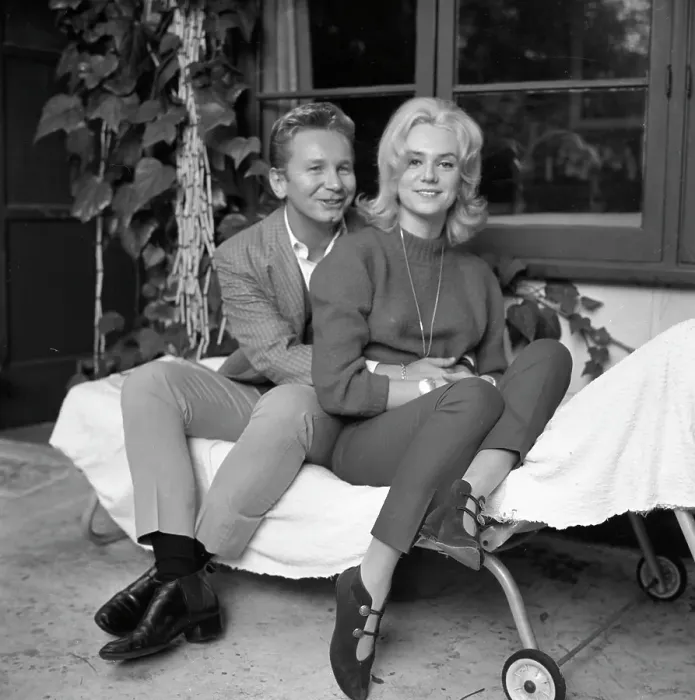 Framed Print : Jackie DeShannon Portrait Session At Home Framed Print : Jackie DeShannon Portrait Session At Home