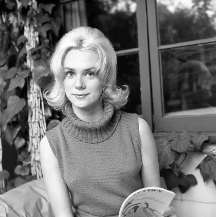 Framed Print : Jackie DeShannon Portrait Session At Home Framed Print : Jackie DeShannon Portrait Session At Home