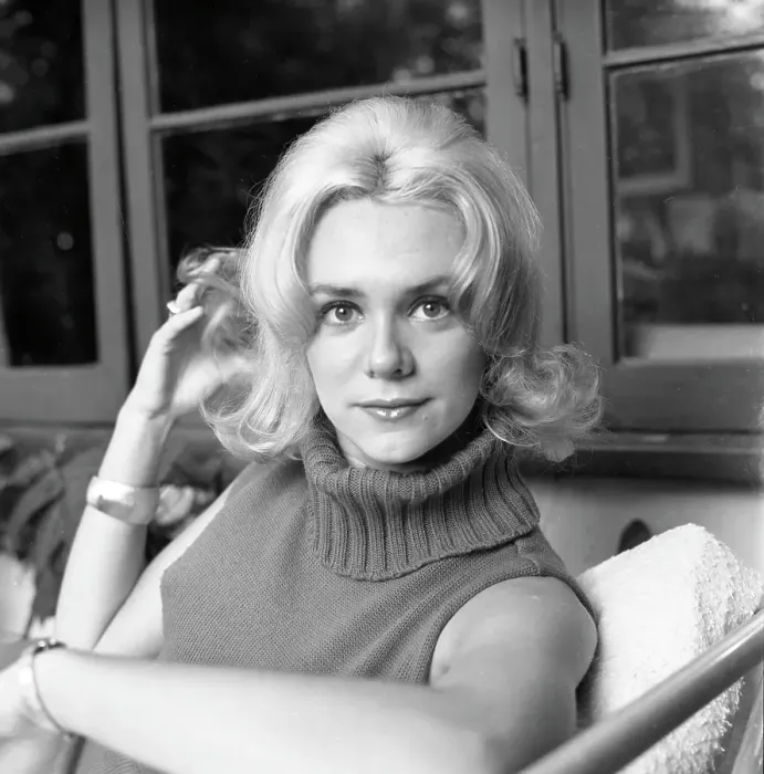 Framed Print : Jackie DeShannon Portrait Session At Home Framed Print : Jackie DeShannon Portrait Session At Home