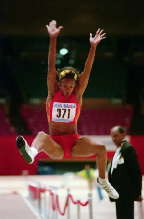 Framed Print : Jackie Joyner-Kersee Leaping