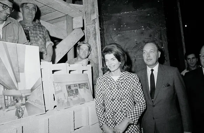 Framed Print : Jackie Kennedy and Robert Sarnoff Viewing Museum Plans Framed Print : Jackie Kennedy and Robert Sarnoff Viewing Museum Plans