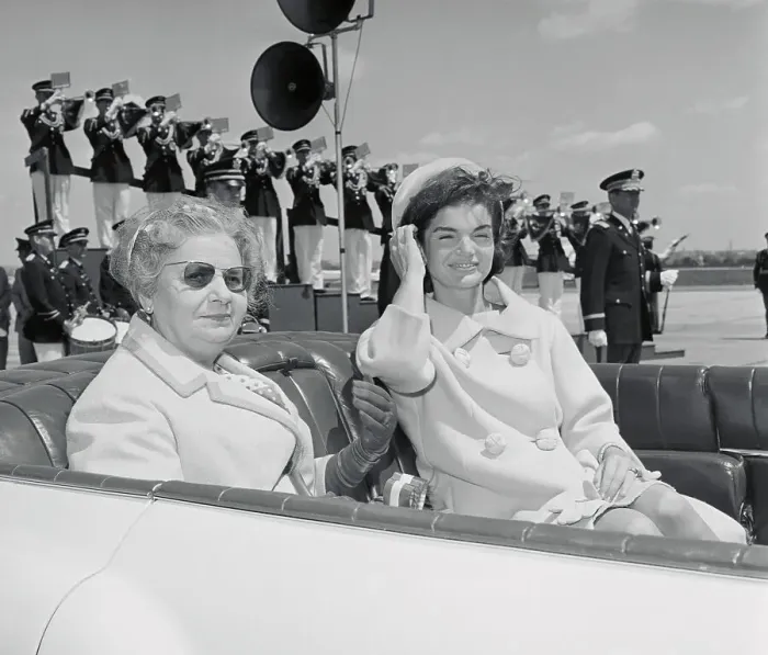 Framed Print : Jackie Kennedy with Wife of Habib Bourguiba Framed Print : Jackie Kennedy with Wife of Habib Bourguiba