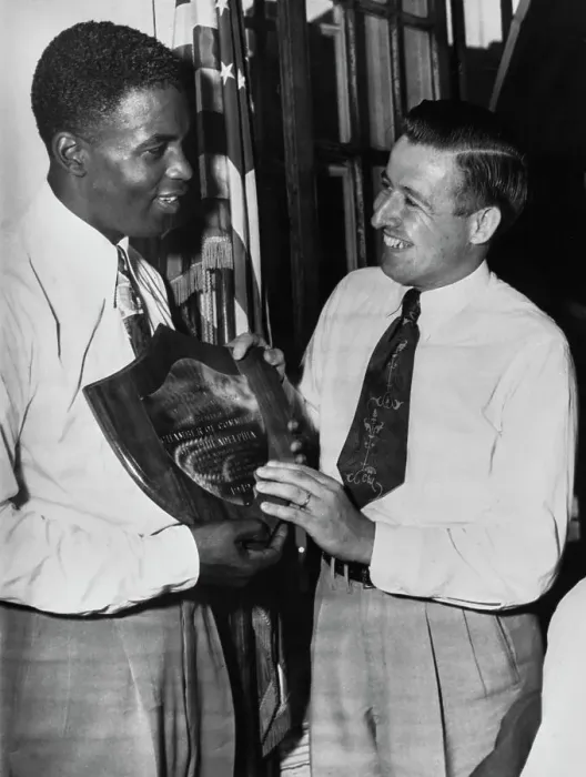 Framed Print : Jackie Robinson Framed Print : Jackie Robinson