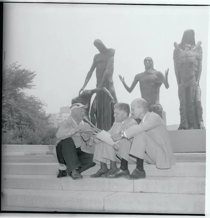 Framed Print : Jacob Epstein and Park Officials Conversing Framed Print : Jacob Epstein and Park Officials Conversing