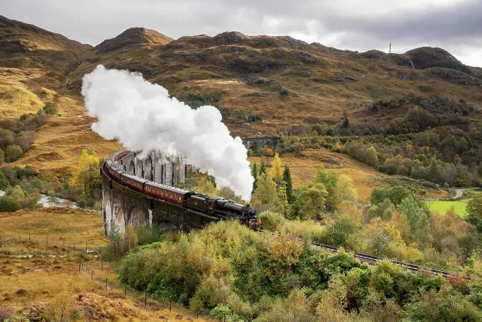Framed Print : The Jacobite Steam train Crossing the Glenfinnan Viaduct in Scotland Framed Print : The Jacobite Steam train Crossing the Glenfinnan Viaduct in Scotland