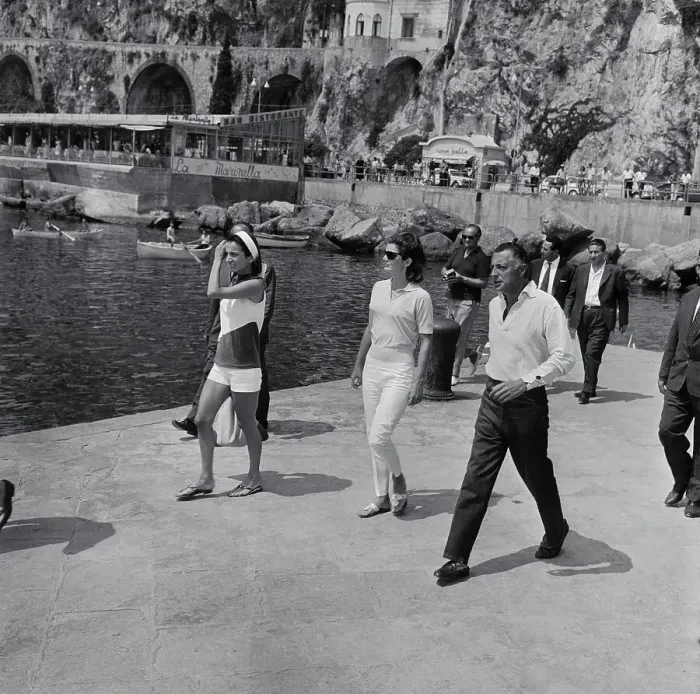 Framed Print : Jacqueline Kennedy in Amalfi